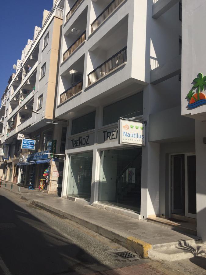 Nautilus Tourist Apartments Larnaka Exterior foto